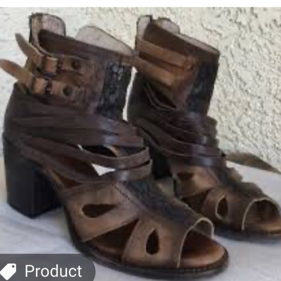 ISO!!!!! Freebird Nest sandal in brown! - Picture 1 of 1